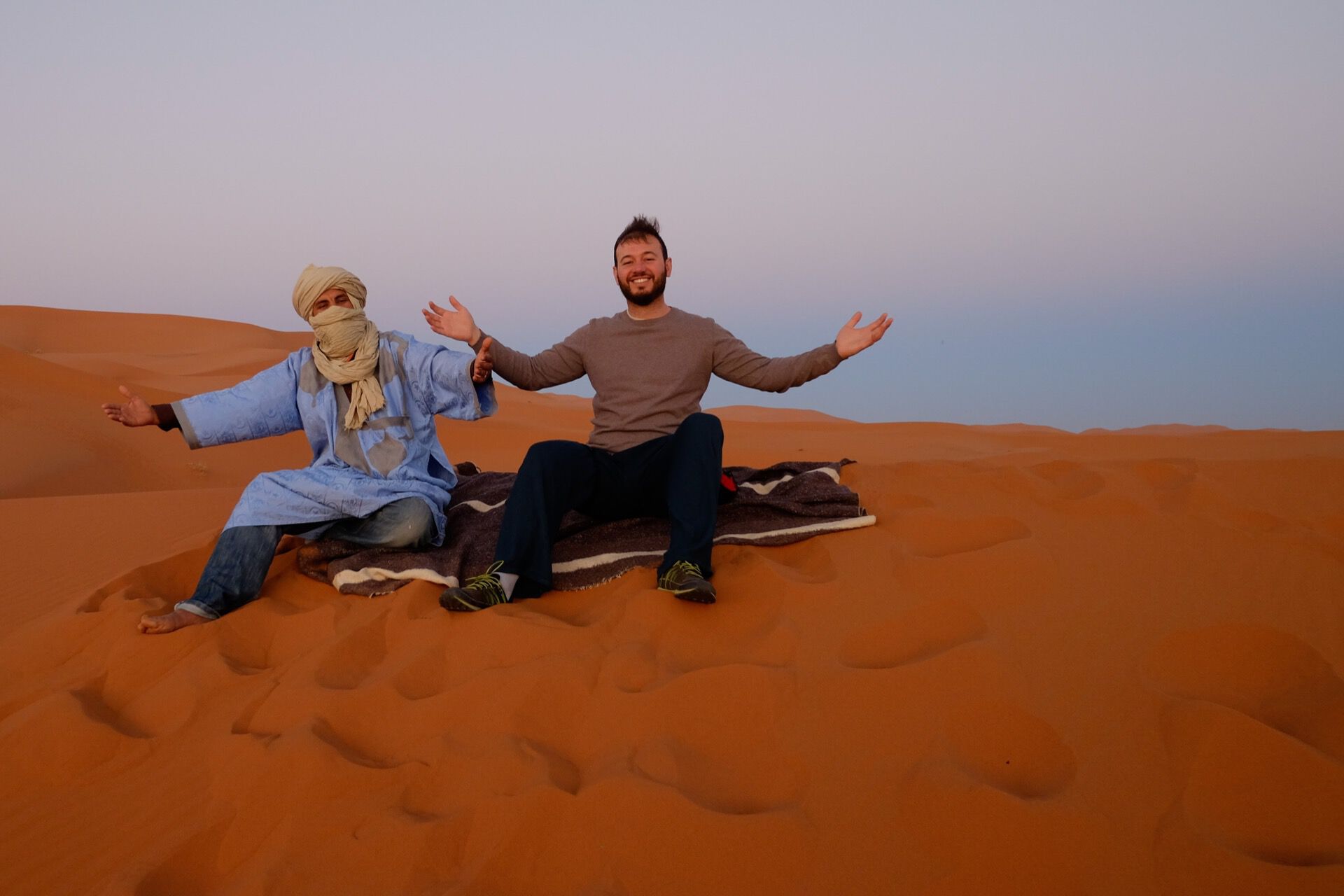 Saluto al sole Sahara