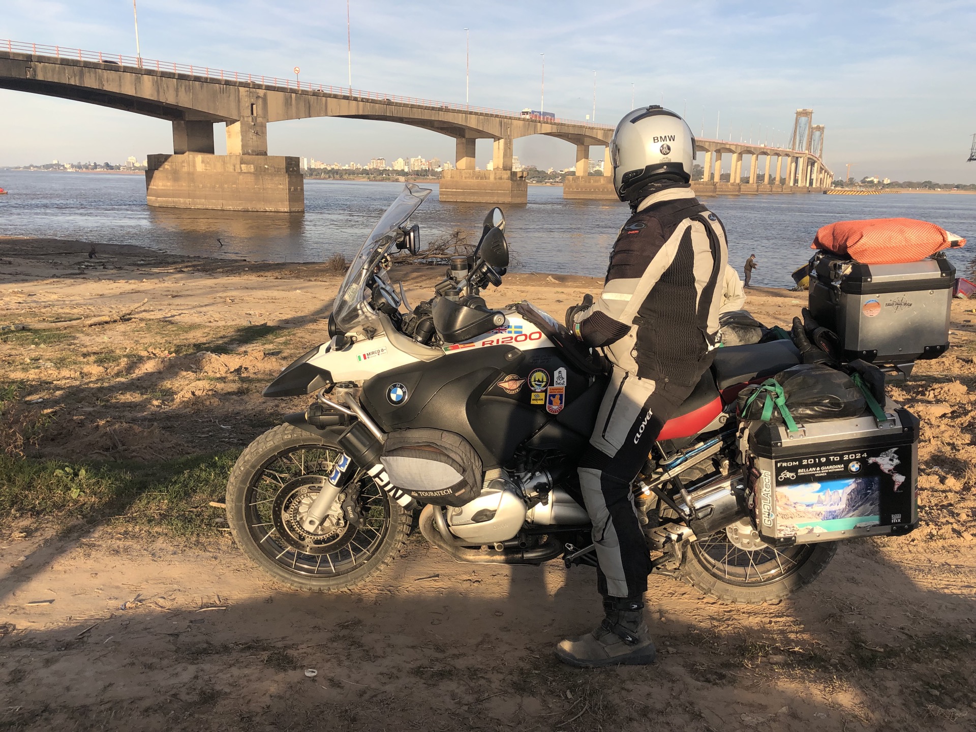 Ponte per Encarnación (Paraguay)