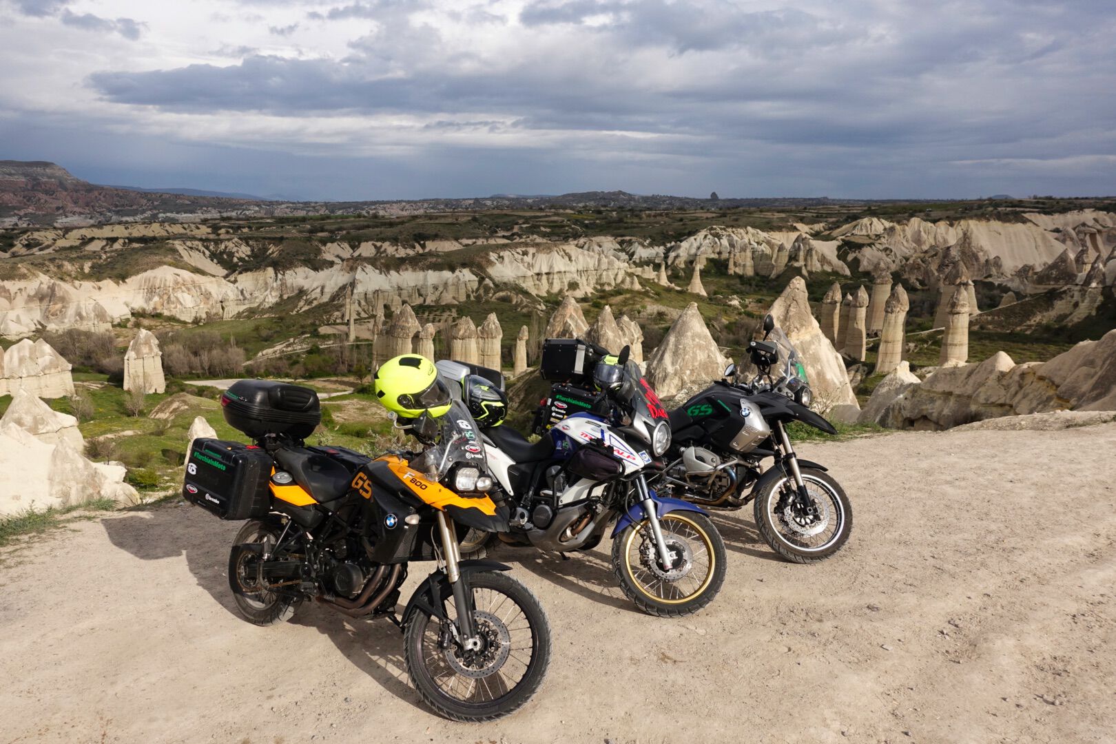 MotoViaggiatori nella Valle dell'Amore (Cappadocia)